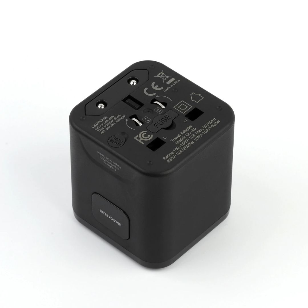 Mobile Origin Universal Travel Adapter PW30 EU/UK/US/AUS Black