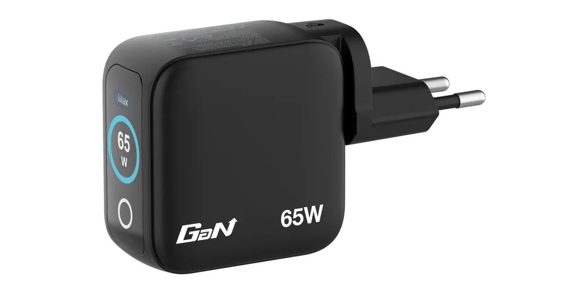 Verbatim Mini GaN Charger 3 Port 65W with Display (EU/UK/US) Black