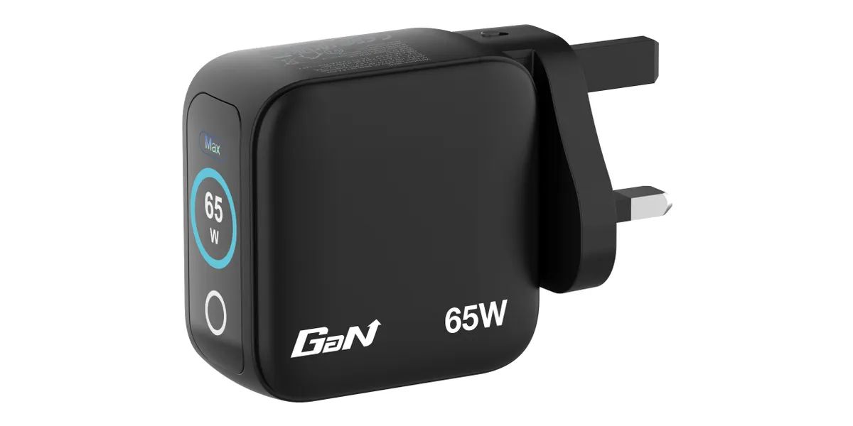 Verbatim Mini GaN Charger 3 Port 65W with Display (EU/UK/US) Black