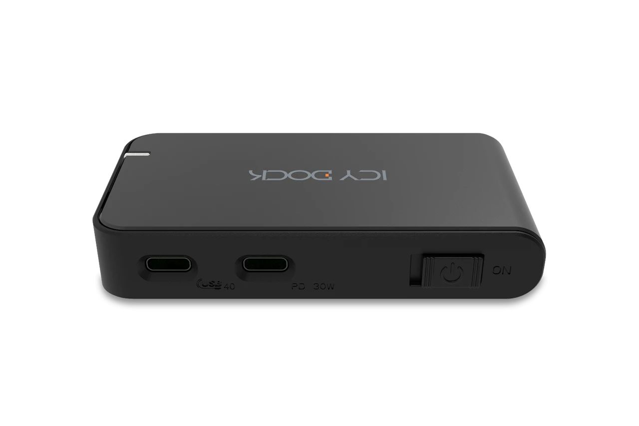 IcyDock CP134 USB4 to U.2/U.3 NVMe SSD Reader Adapter Black