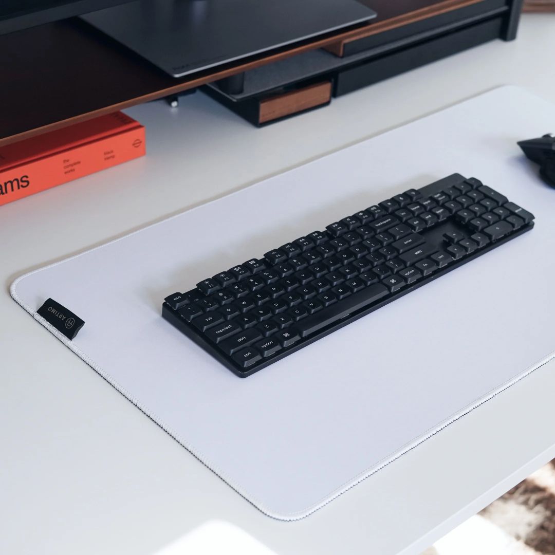 ARTIMO Desk Mat - Micro Series V2 M Egérpad White