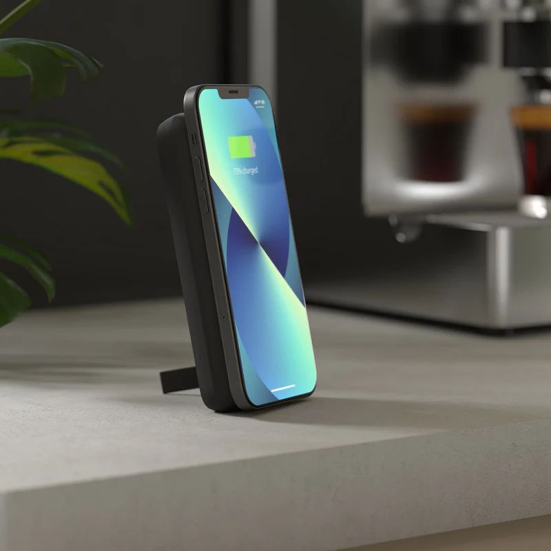 Zens Magnetic Single 10000mAh Powerbank Black