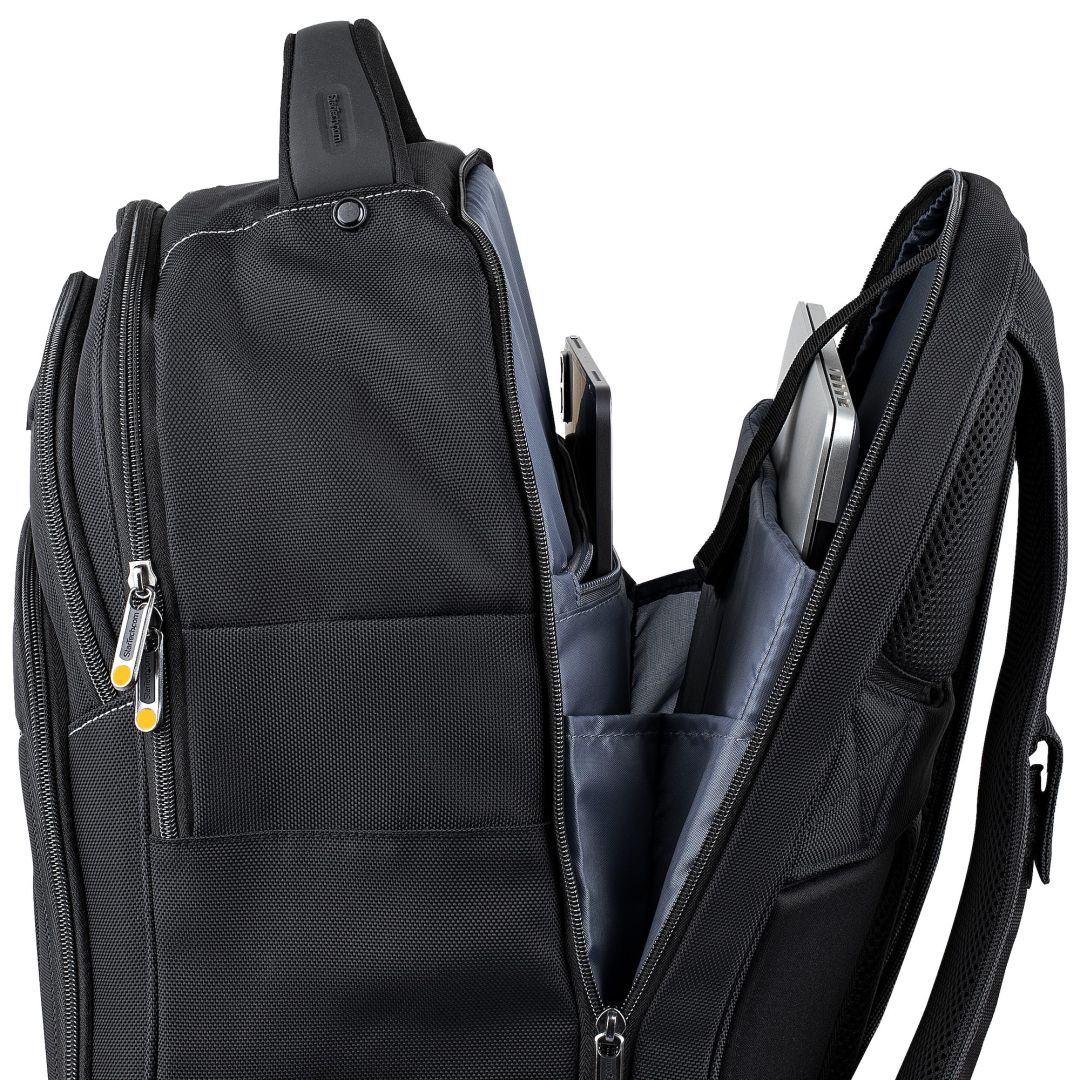 Startech 17,3