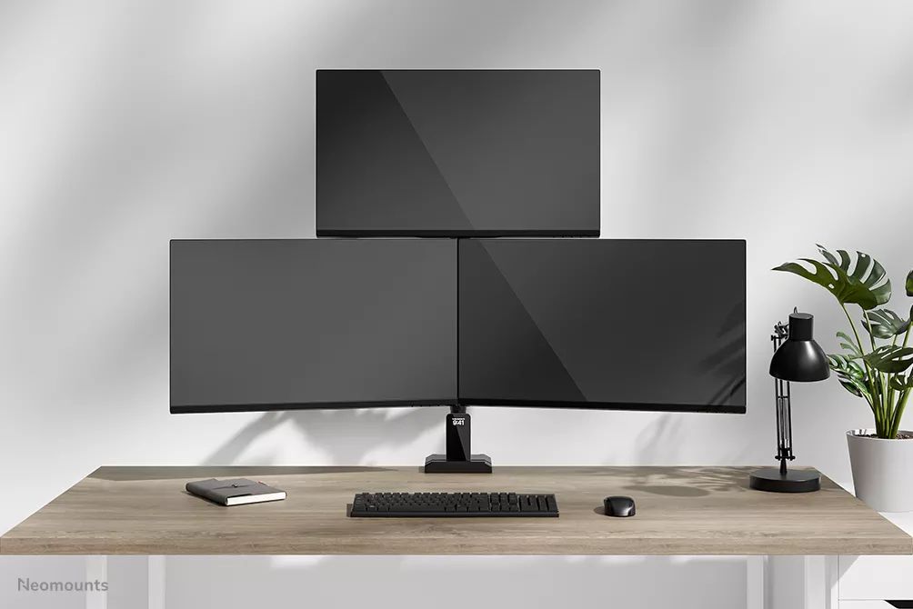 Neomounts DS60-600BL2-1 Triple monitor arm 10-32