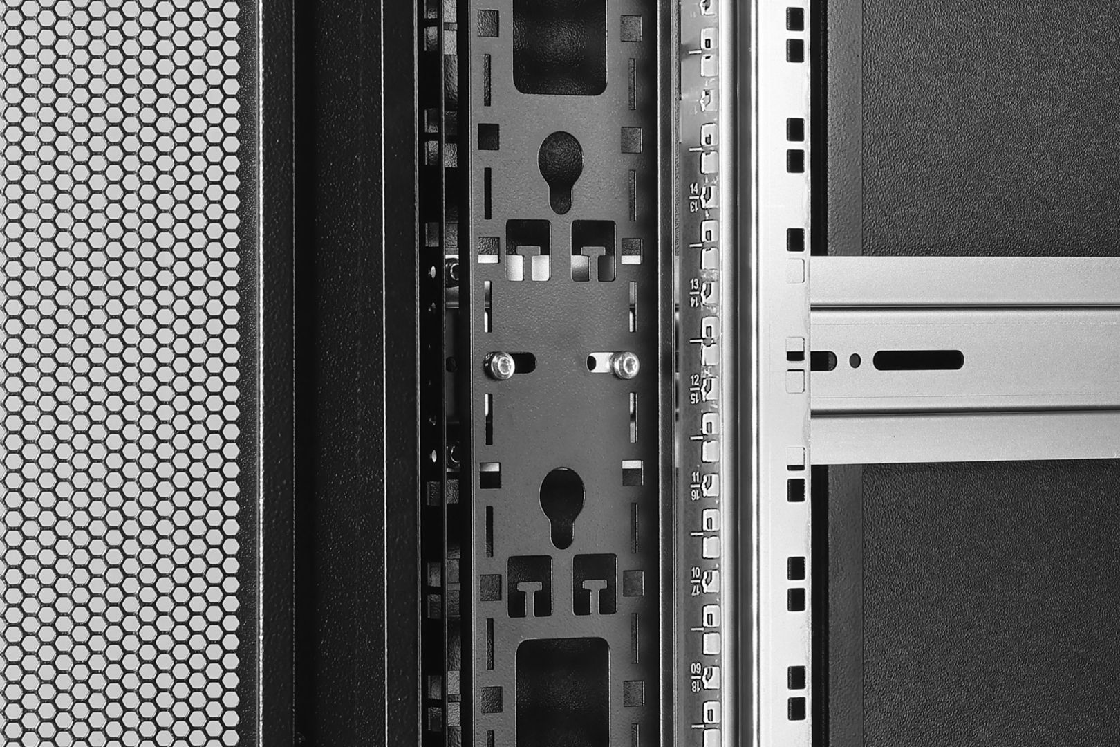 Digitus DN-31301-B Szabadon álló Rackszekrény Black