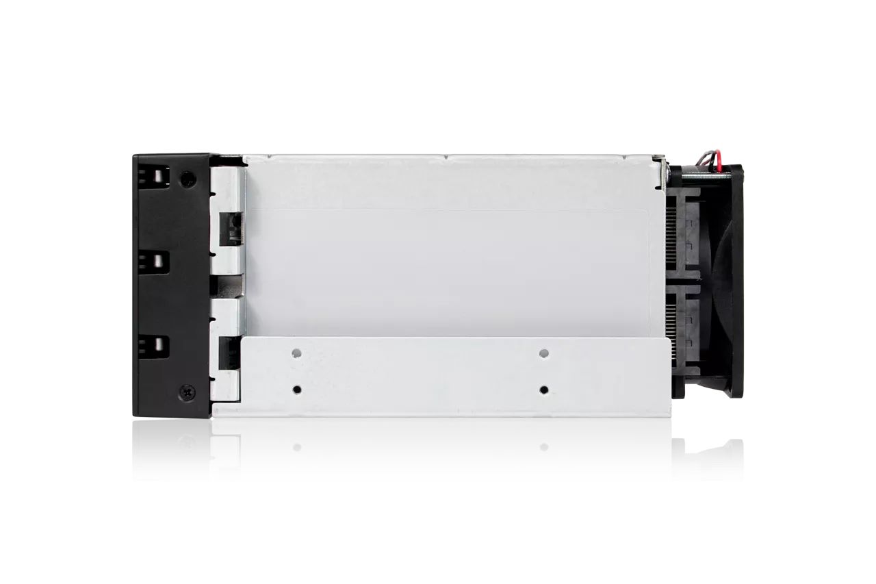 IcyDock FatCage MB153SP-B 3 Bay EZ-Tray 3.5