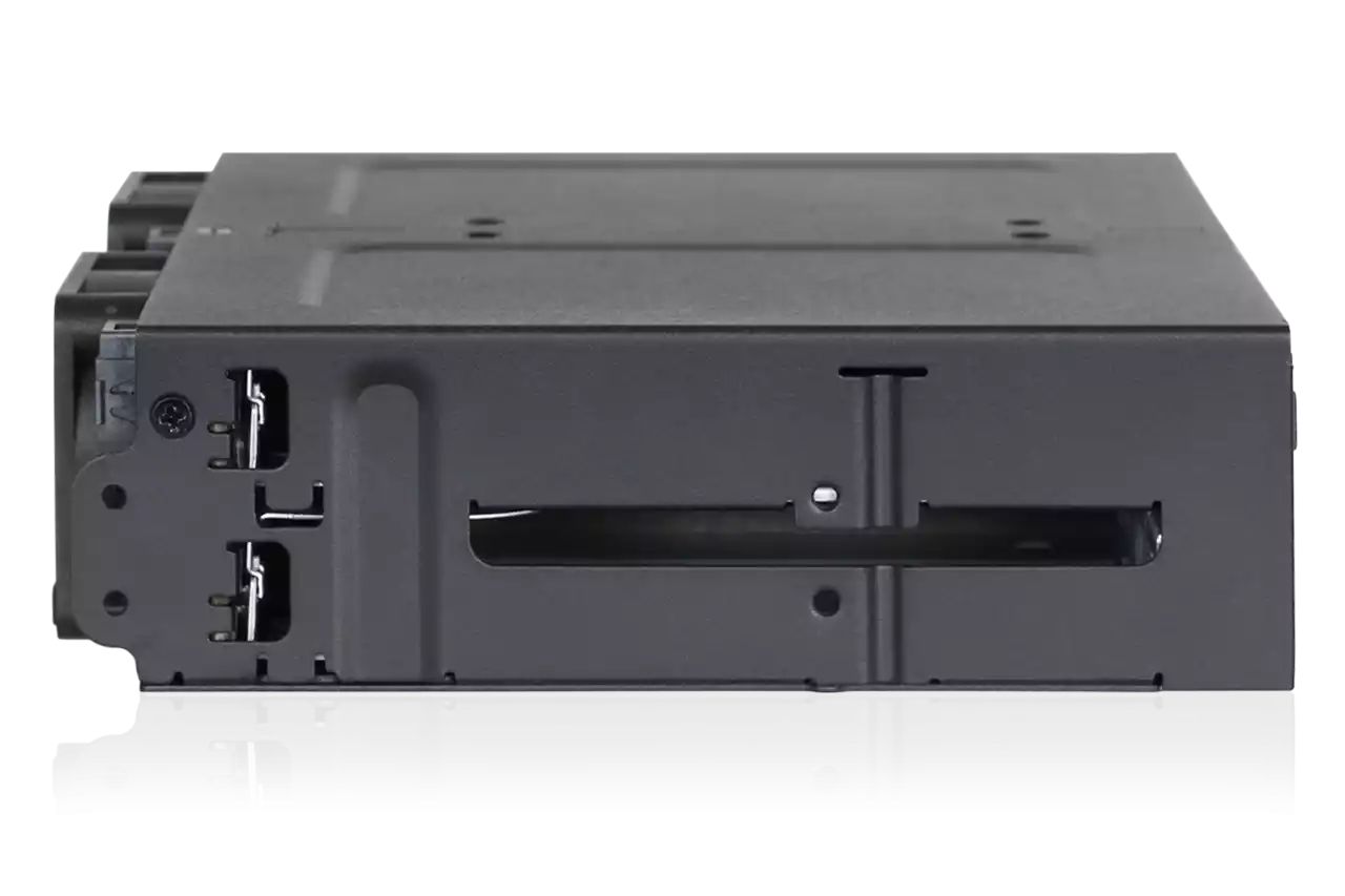 IcyDock ToughArmor MB699VP-B V3 4 Bay 2.5