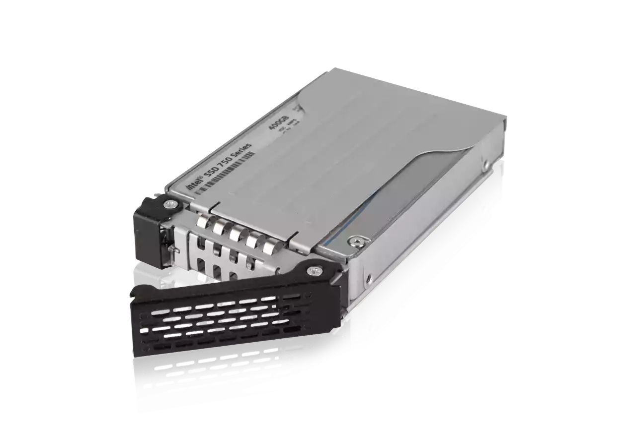 IcyDock ToughArmor MB699VP-B V3 4 Bay 2.5