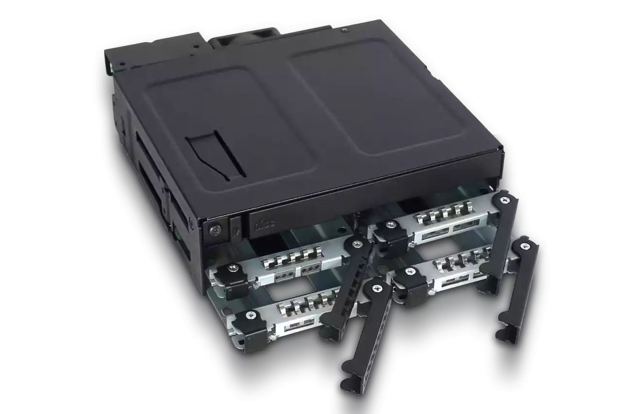 IcyDock ToughArmor MB604SPO-B 4 x 2.5