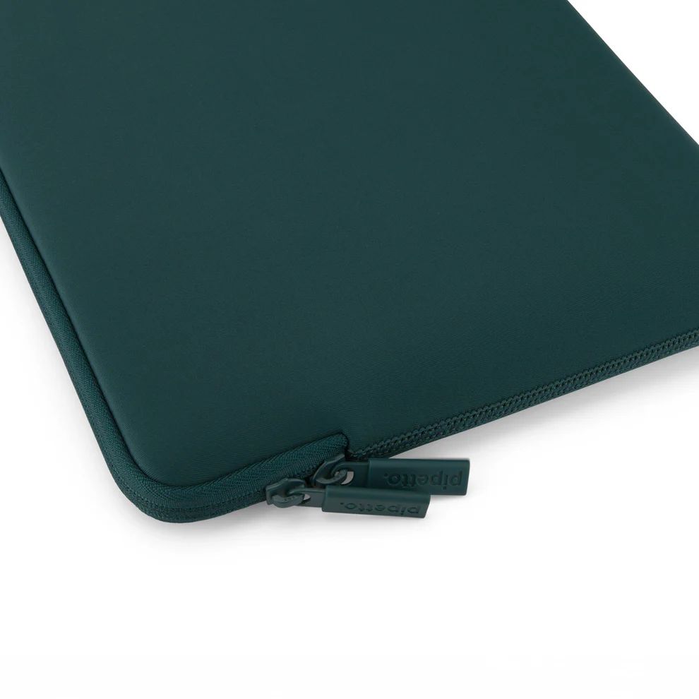 Pipetto Classic Fit Sleeve case for MacBook Neo 13/14 (A18 Pro) Dark Teal