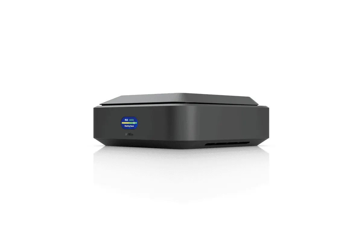 Ubiquiti AirWire High-performance WiFi 7 client adapter with STR MLO Black