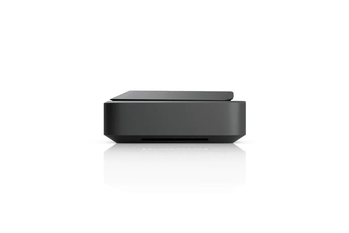 Ubiquiti AirWire High-performance WiFi 7 client adapter with STR MLO Black
