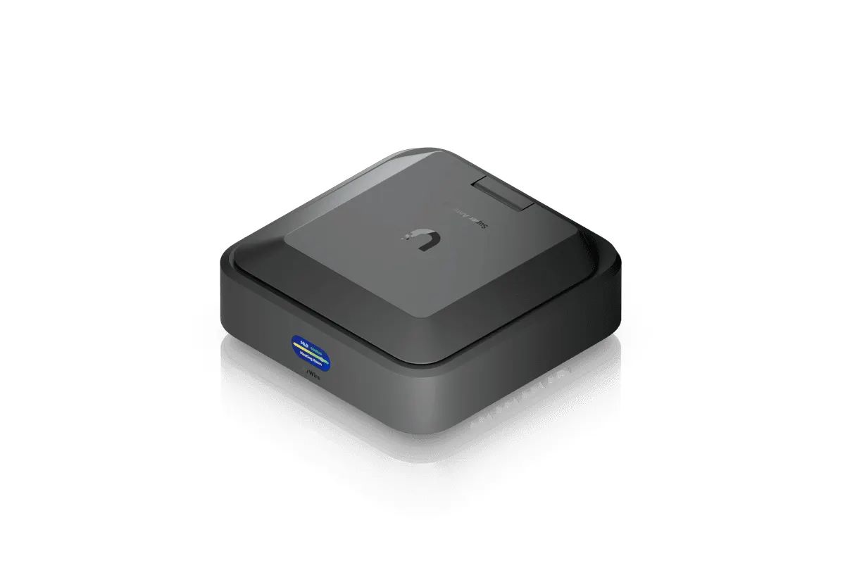 Ubiquiti AirWire High-performance WiFi 7 client adapter with STR MLO Black