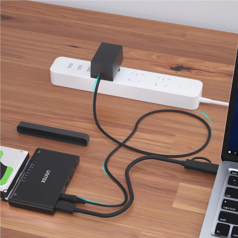 Unitek SolidForce+ USB-C to PCIe/NVMe M.2 SSD Enclosure plus SATA III Adapter with Offline Clone