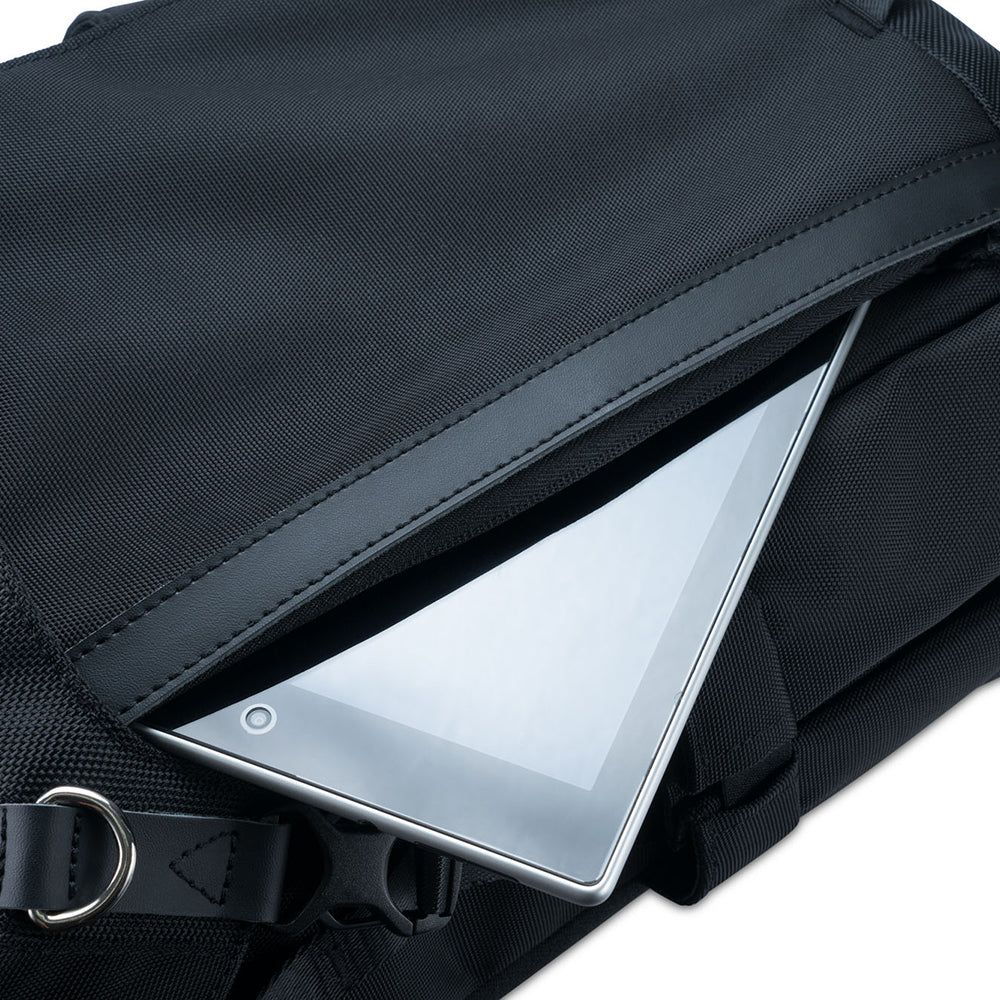 Vanguard VEO GO 42M BK Camera Backpack – Slim Mirrorless Camera Backpack with Rear Access, Tablet Storage & Travel Tripod Carry Black