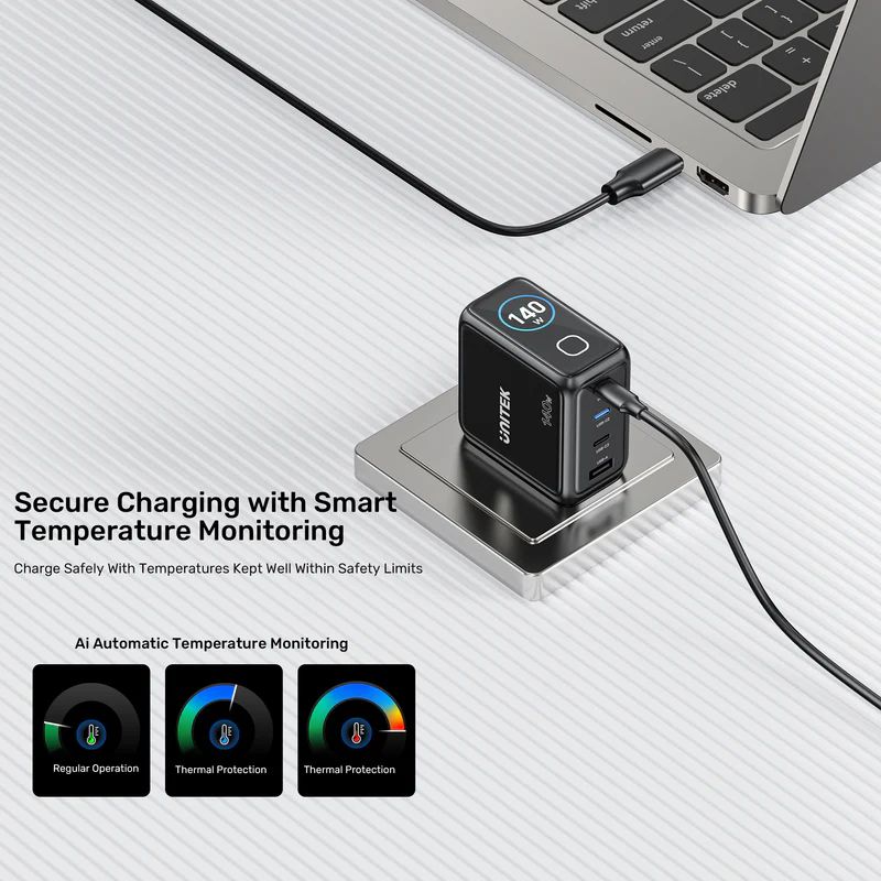 Unitek Rexo 140W 4-Port GaN Charger with Smart Display Black