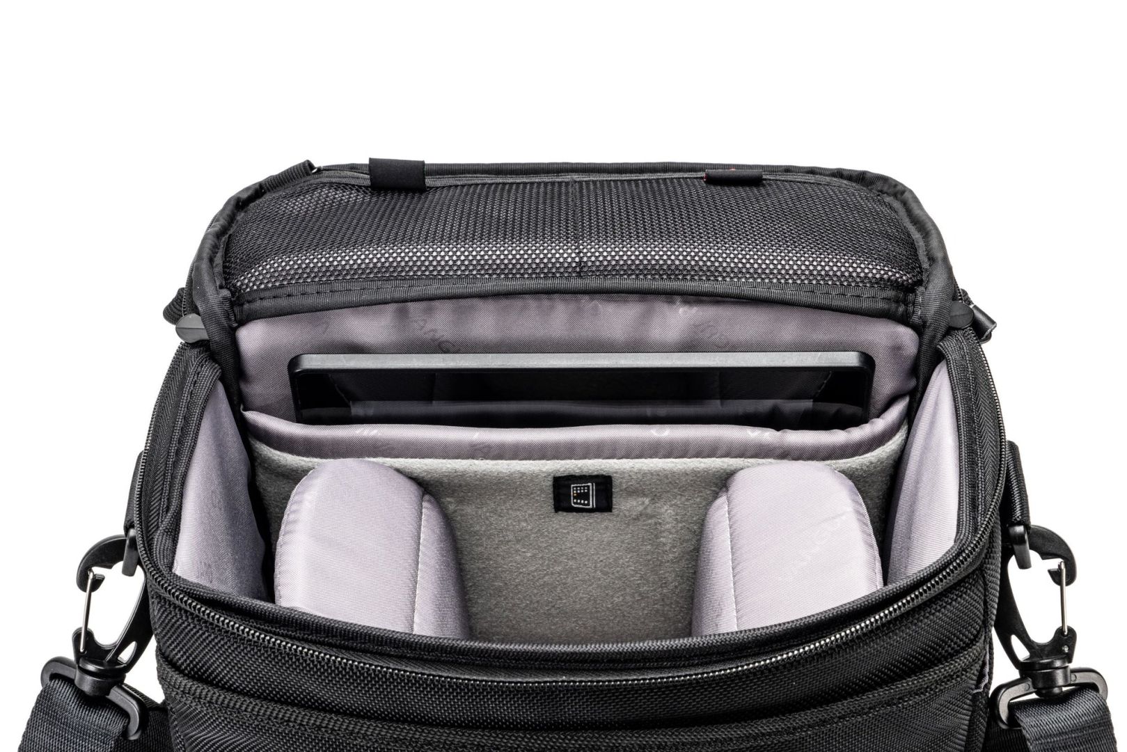 Vanguard Veo Select 22S Shoulder Bag – Black