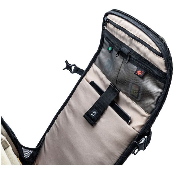 Vanguard VEO Select 45 Camera Backpack – Green