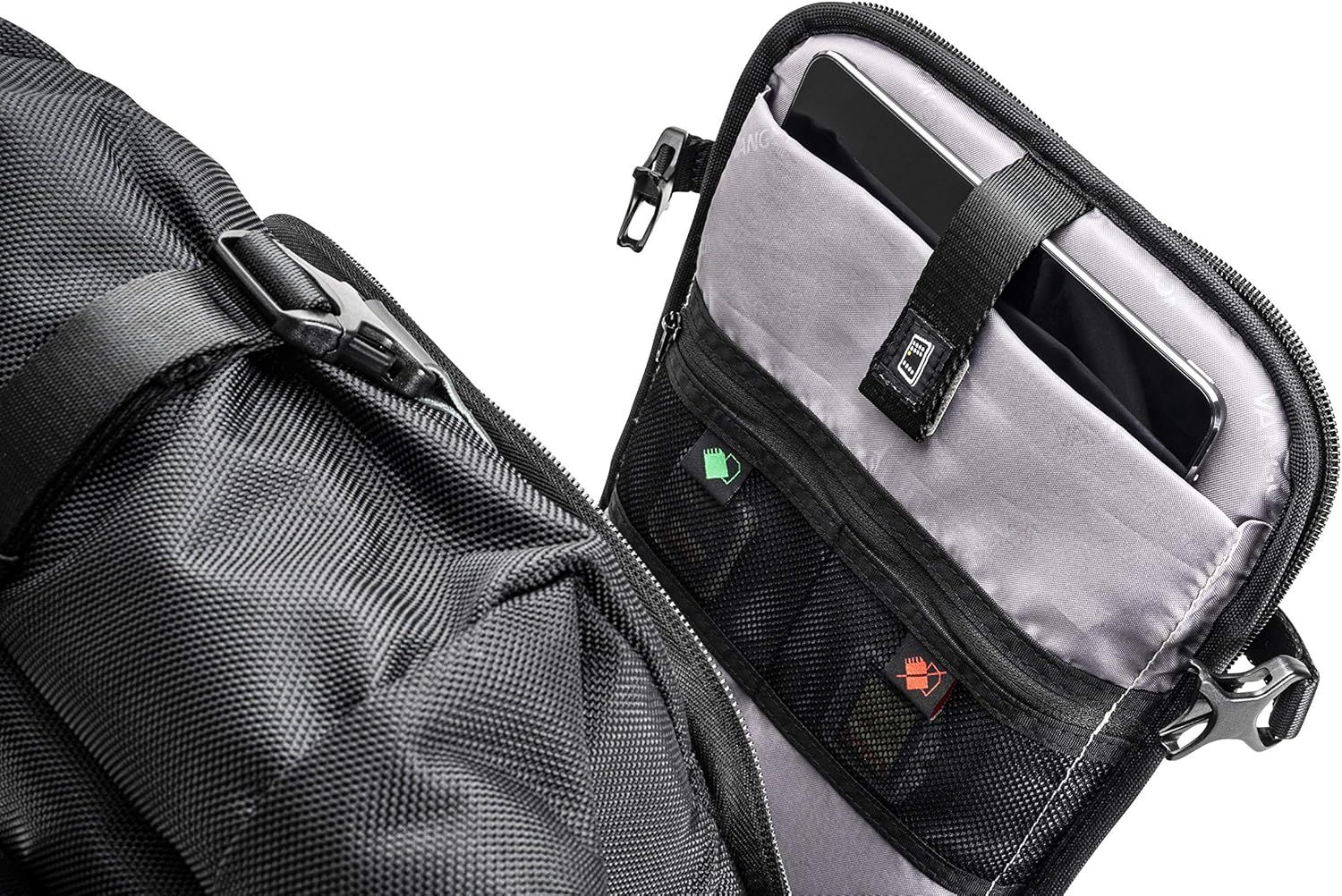Vanguard VEO SELECT 39RBM Camera Backpack Black