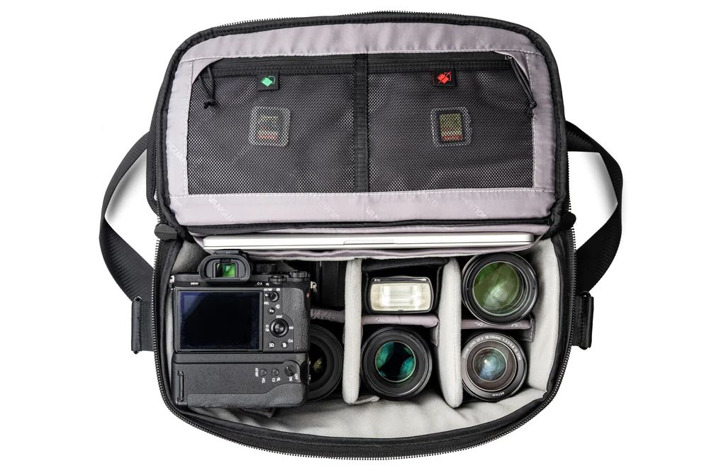 Vanguard VEO SELECT 36S Shoulder Bag Black