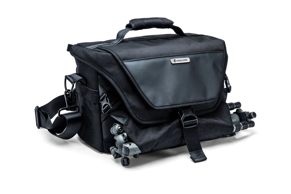 Vanguard VEO SELECT 36S Shoulder Bag Black