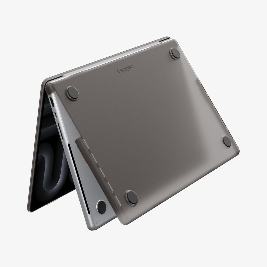 Spigen Air Skin case for MacBook Pro 16
