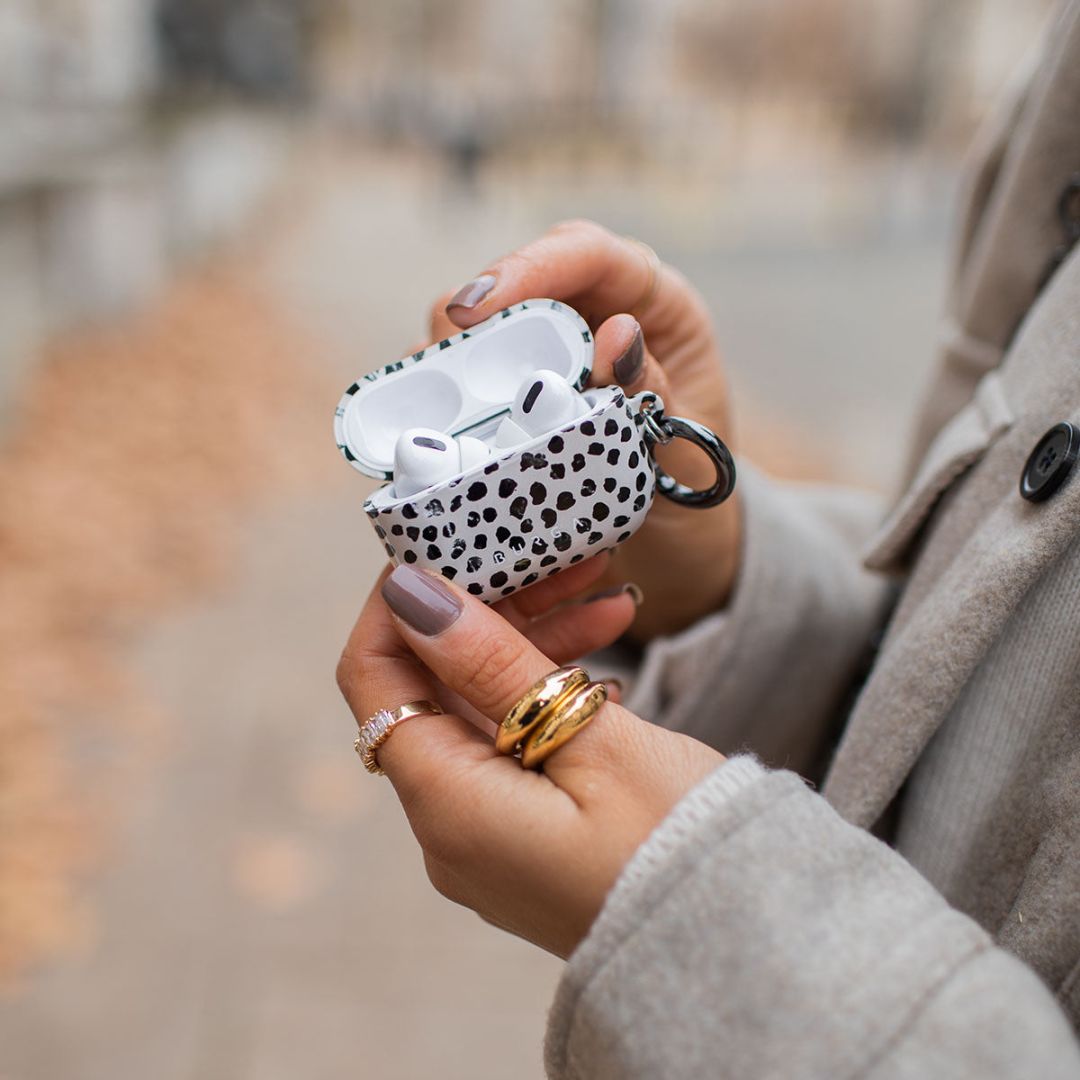 Burga Airpods Case for Airpods 4 Almond Latte