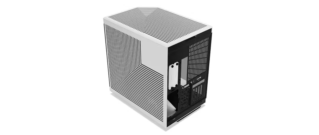 HYTE Y70 Tempered Glass Panda